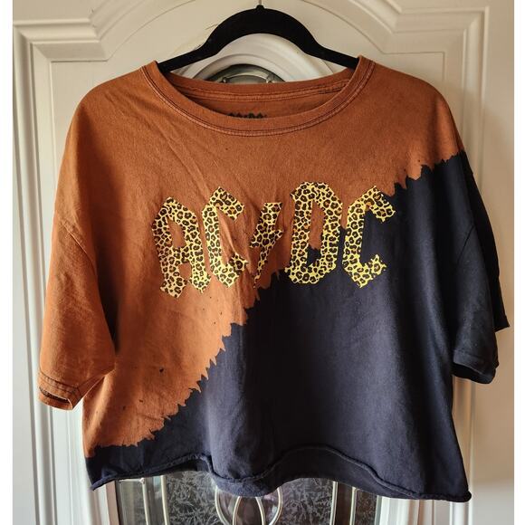 AC/DC Crop Top Band Tee Leopard Logo Size XL - Picture 1 of 4